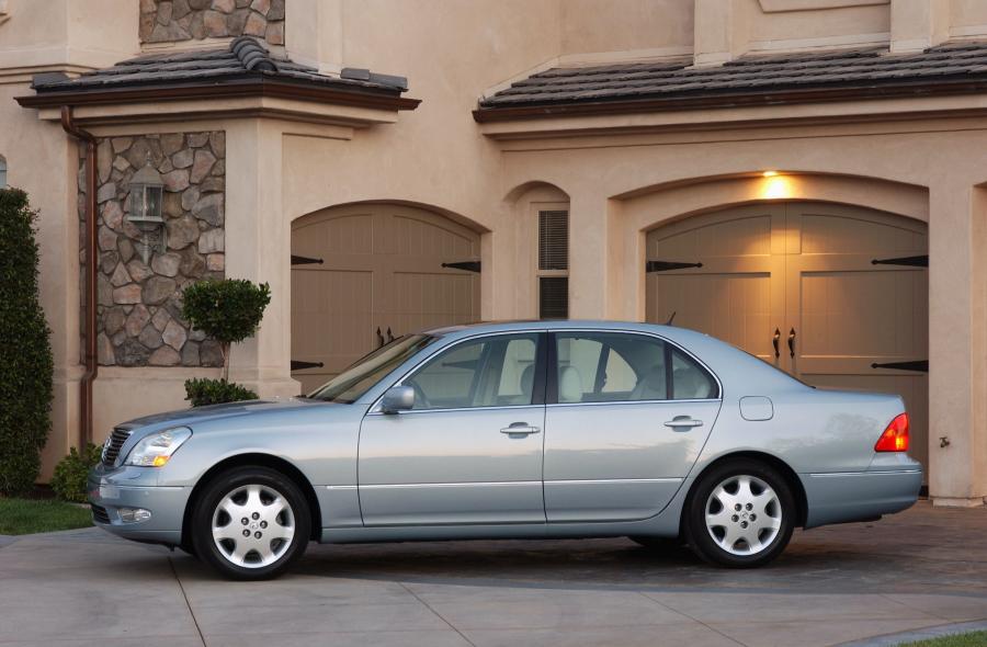  Lexus LS430 2001 года  (фото 26 из 56)